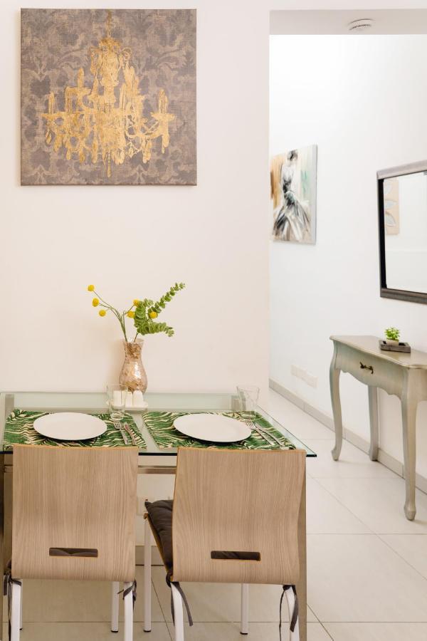 Unique 1 Bedroom In Hearth Of Old City Valetta Valletta Exterior photo