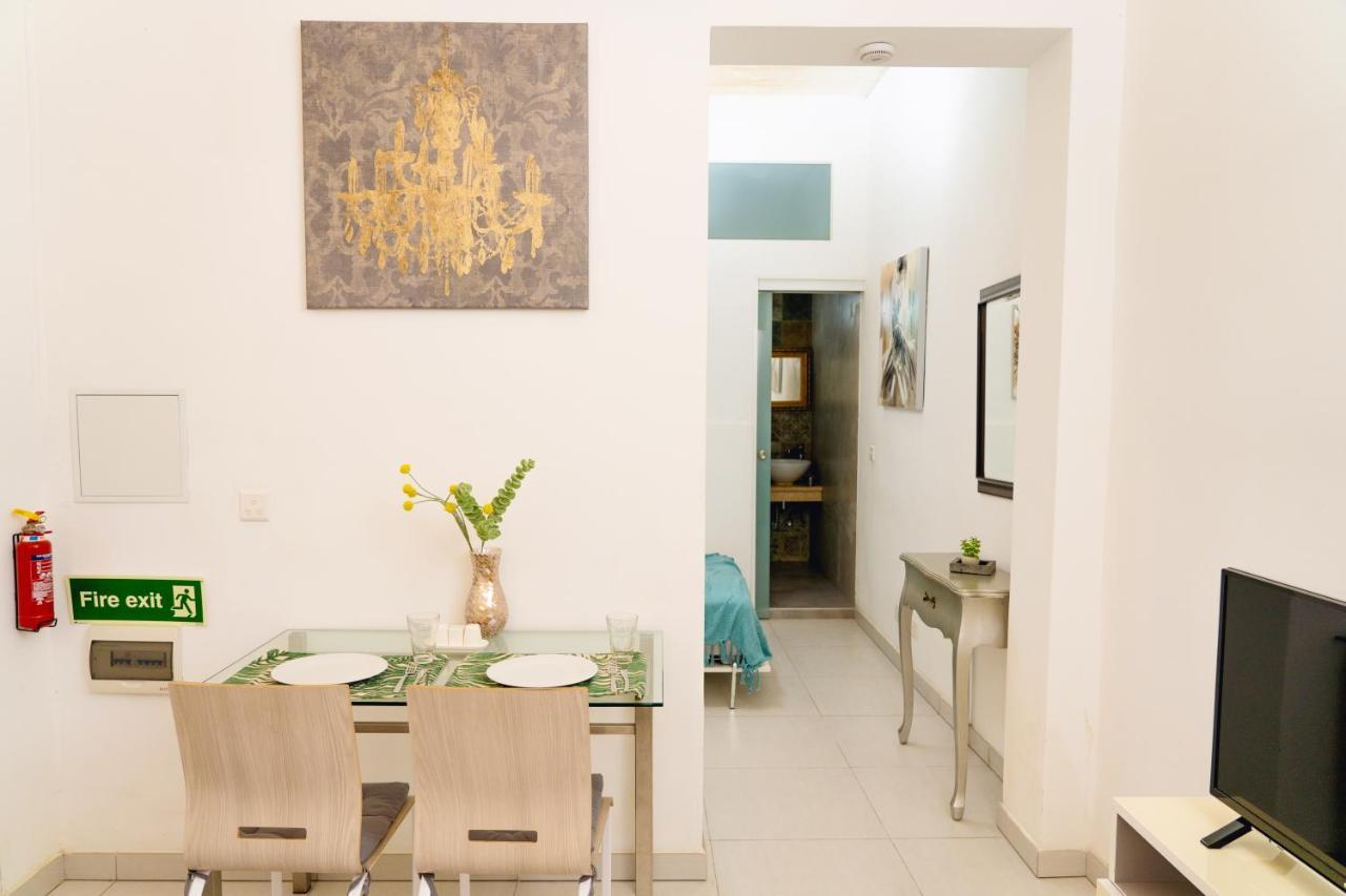Unique 1 Bedroom In Hearth Of Old City Valetta Valletta Exterior photo